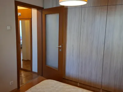 camera usi glisante apartament vanzare cumparare Sector 3 București
